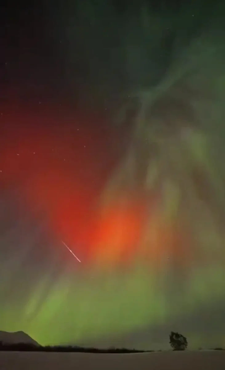 Así se vio un meteoro en Noruega siendo desintegrado en el cielo