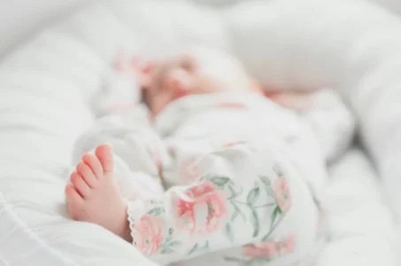 Nueva Ley del Registro Civil permite elegir orden de los apellidos de tu hijo: ¿Cómo funciona y dónde aplica?