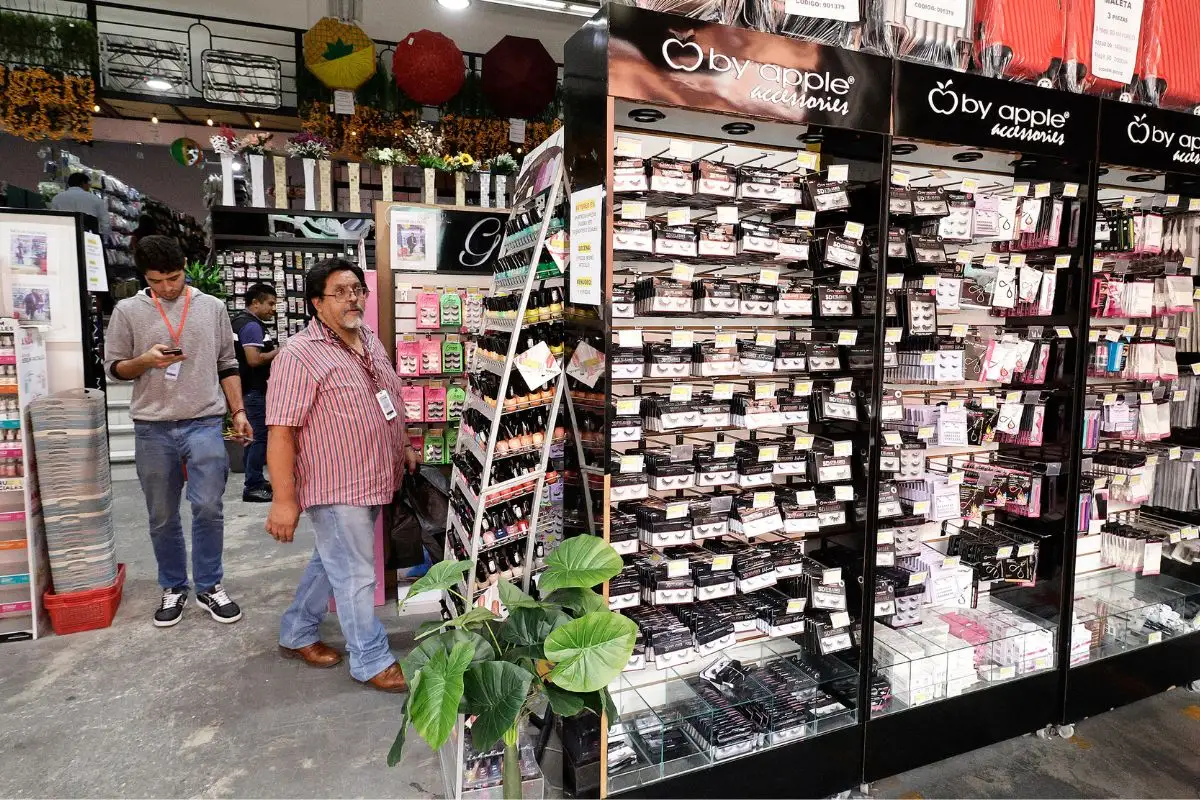 Decomisan más de 700 mil productos asiáticos en Puebla