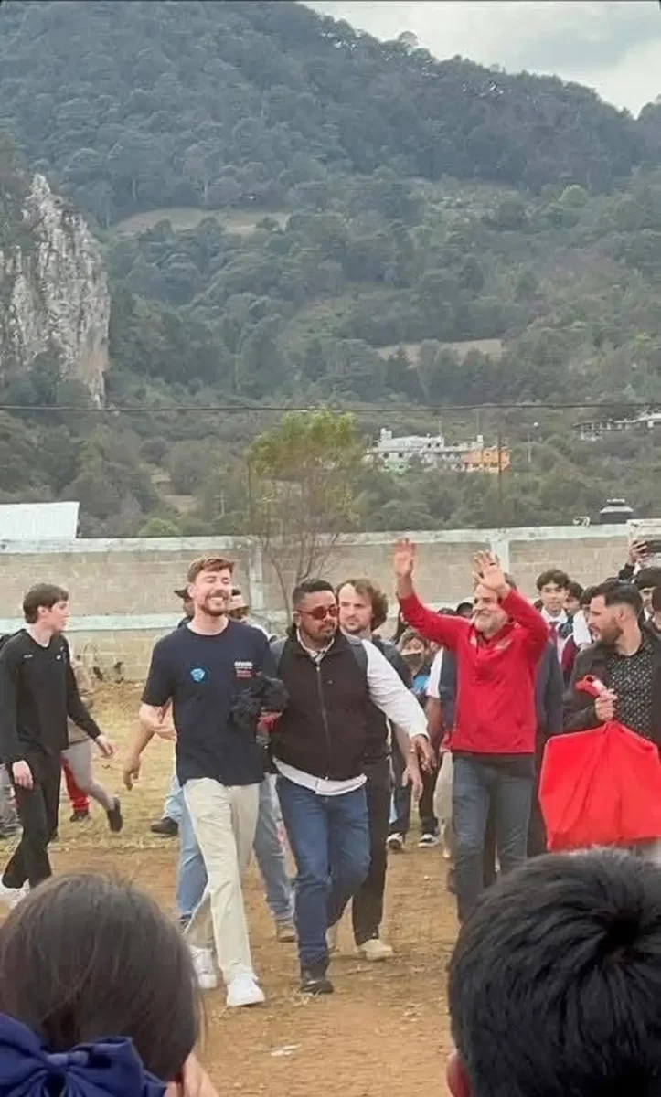 ¿Qué hace MrBeast en Almoloya de Alquisiras con Eugenio Derbez?