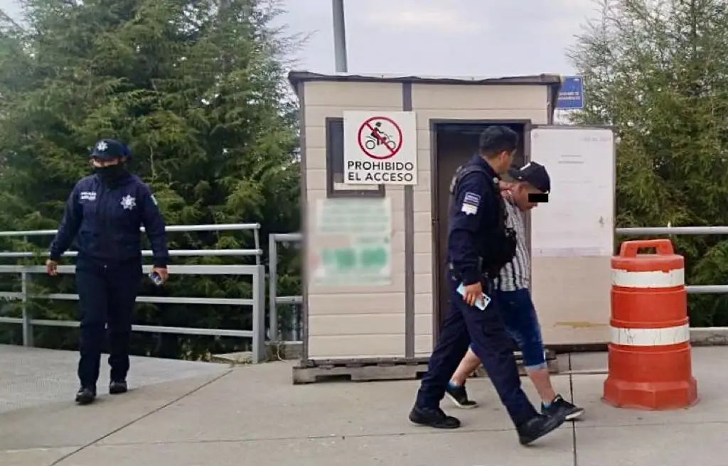 Asalto en Parque Paseo del Teleférico: Cae joven que habría robado celular a mujer 3 Cae uno de los presuntos responsables del asalto a familia en Los Fuertes