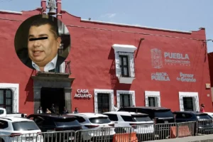 Retiran imagen de Javier López Zavala de Sala de Secretarios