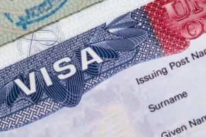 Revocación de visas en Estados Unidos: Trump cancela 100 mil