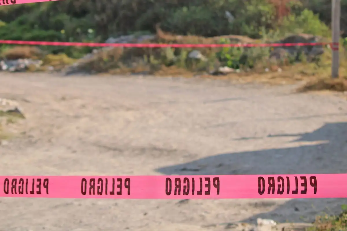 Hallan tres cuerpos en Tepemaxalco; presentaban varias lesiones