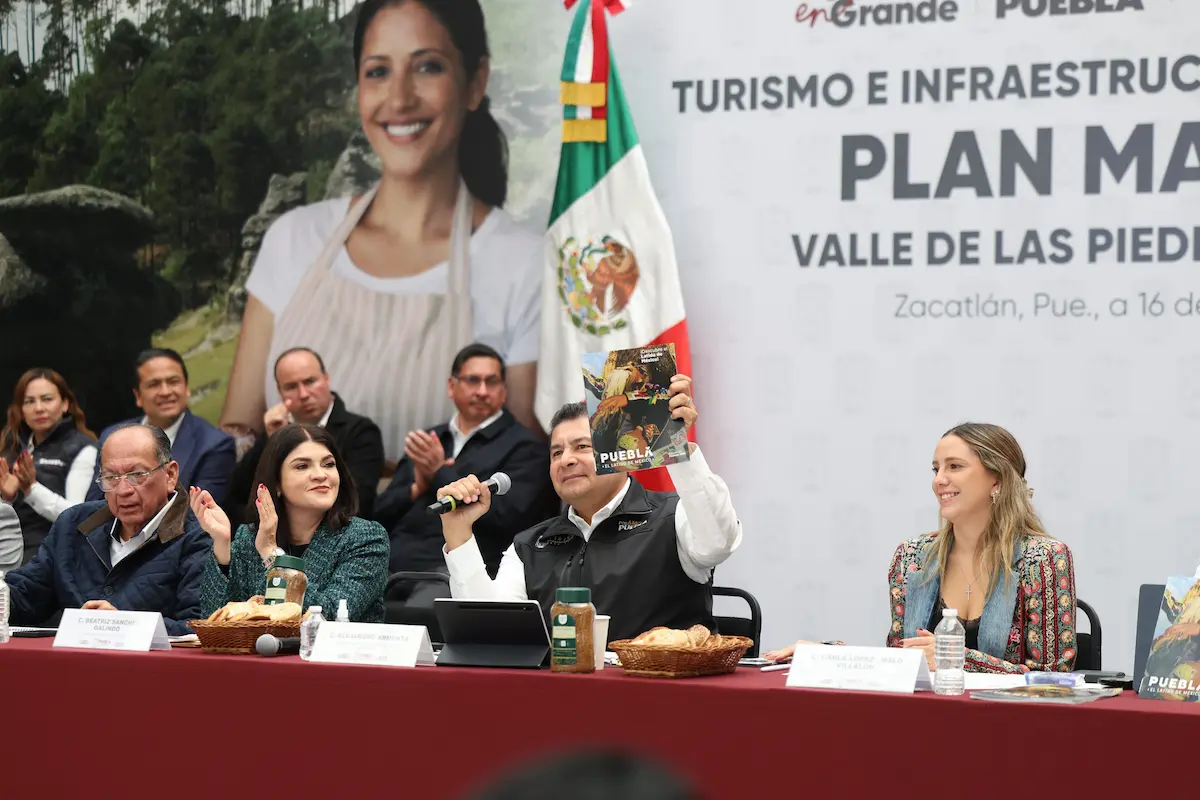 Buenas noticias y resultados, fue lo que dejó la gira del Gobernador Alejandro Armenta por Zacatlán