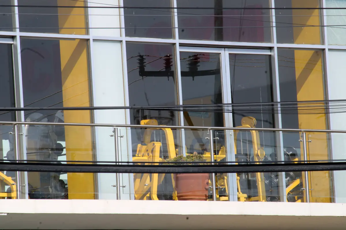 Muere un hombre en gimnasio de Plaza Bella Vista