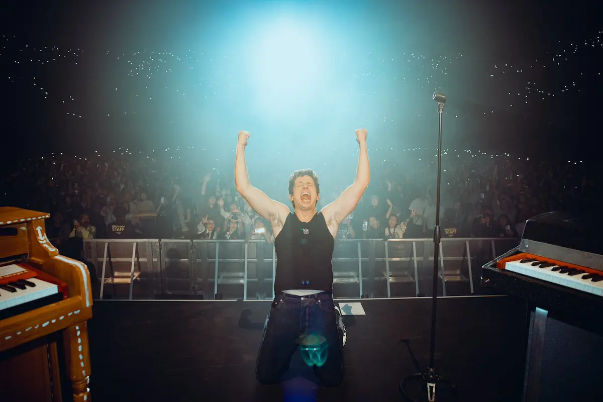 Quién es Charlie Puth el artista que cantará el himno nacional en el Super Bowl LX