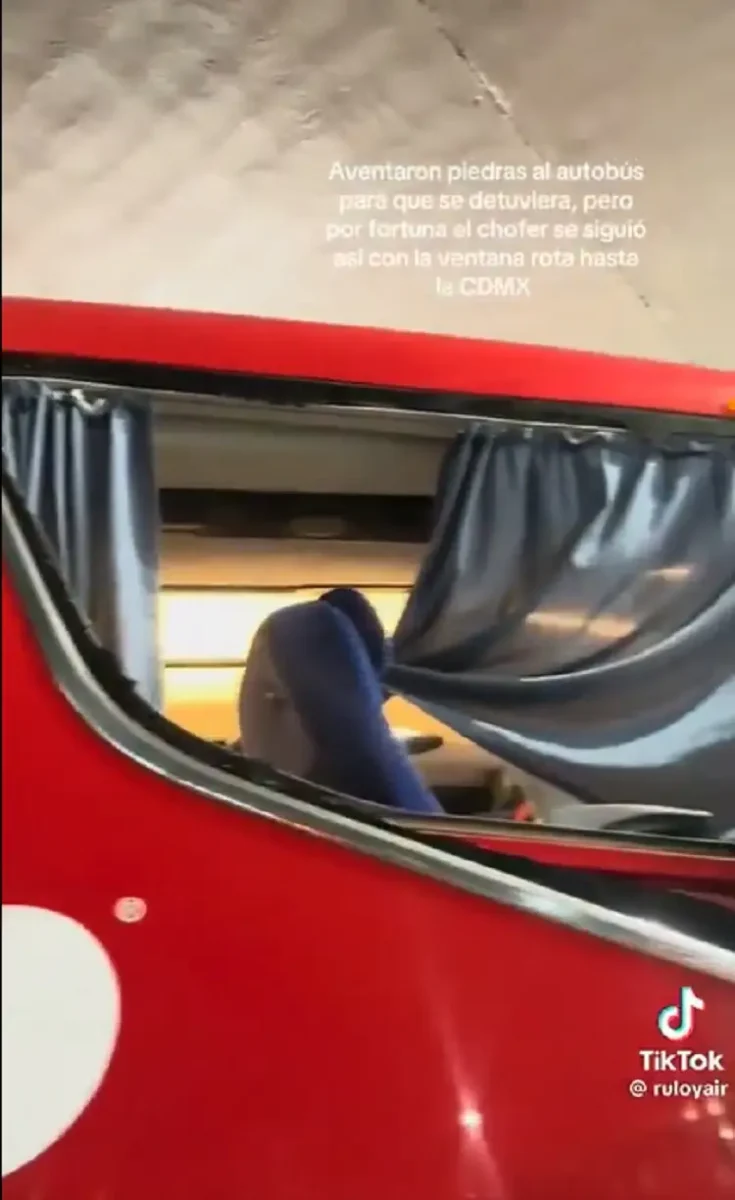 (VIDEO) Avientan piedras contra ADO en la México-Puebla