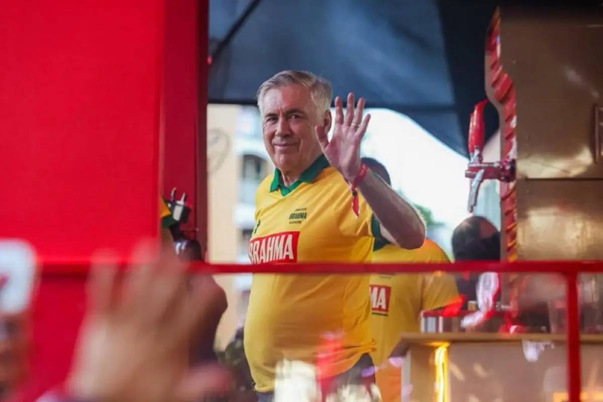 Carlo Ancelotti en el Carnaval de Brasil: Los mejores momentos