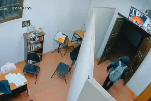 Roban instrumentos de conservatorio de música en Zacatlán