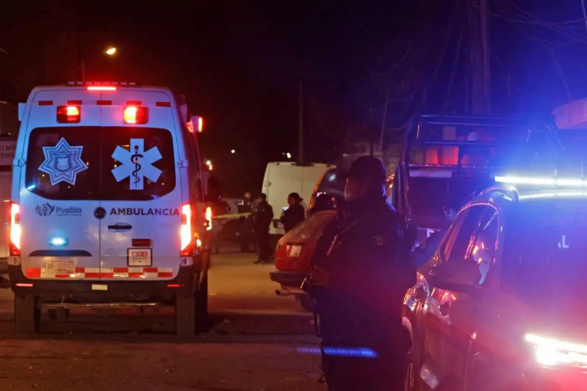 Localizan cuerpo calcinado en Calpan dentro de un BMW 2 Localizan cuerpo calcinado en Calpan dentro de un BMW