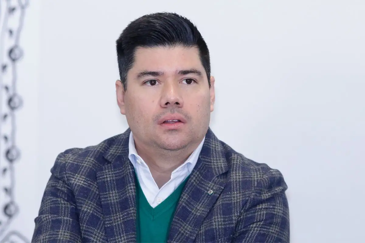 Dueños de estacionamientos de Puebla analizan subir tiempo de tolerancia