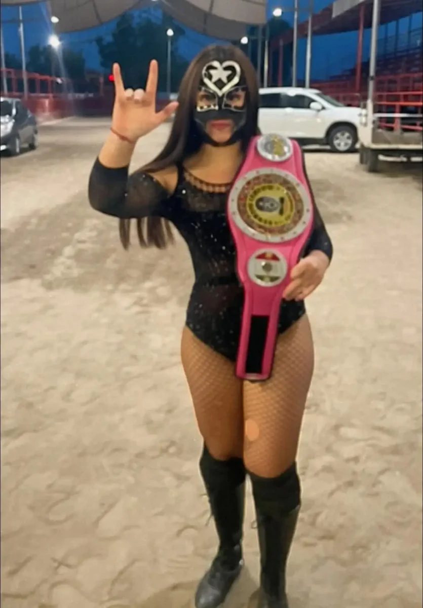 ¿Por qué Estrellita de Plata revela su identidad?