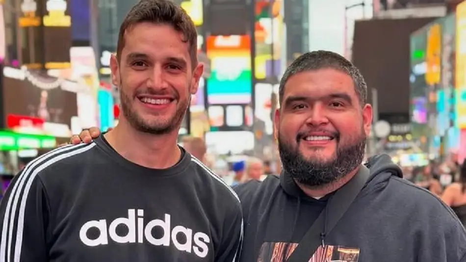 ¿Habrá colaboración entre Farsantes con Gloria y Hermanos de Leche? 3 ¿Habrá colaboración entre Farsantes con Gloria y Adrián Marcelo?